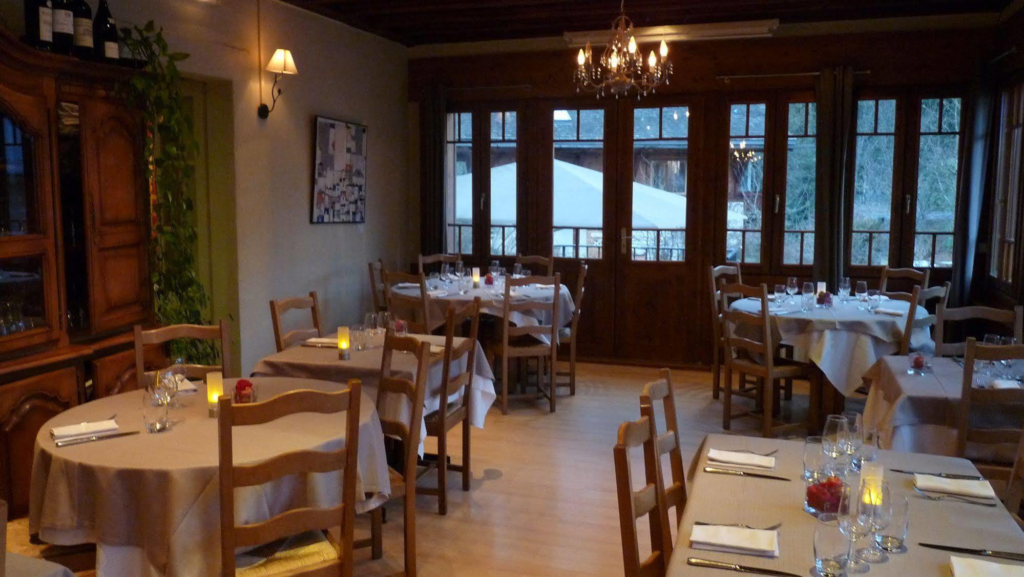 Auberge Des Gorges Servoz Exteriör bild
